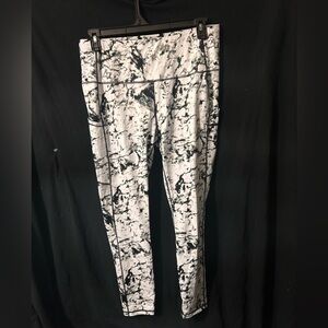 Amazon Black and White Marble Leggings